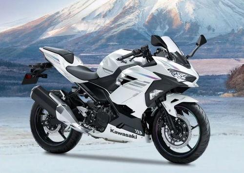 川崎400最新版本爆料,动力与科技完美融合，揭秘最新版本亮点